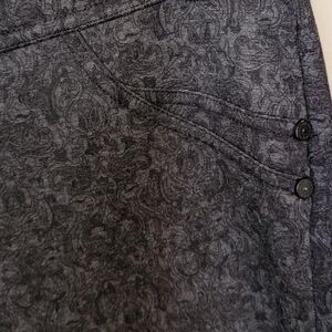 Sanctuary Anthropology Black Gray Damask Scroll Paisley Leggings